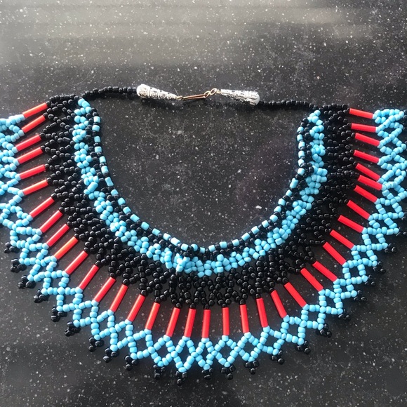 Handmade in West Africa . Unique chocker design. - Picture 2 of 3